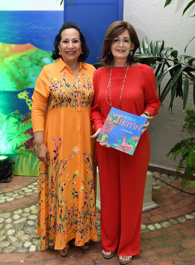 Maria Teresa Ruiz de Catrain y Laura Messina presentaron el libro Los ojos de Tikitin